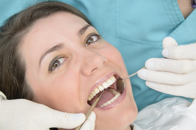 symptoms of a cracked tooth